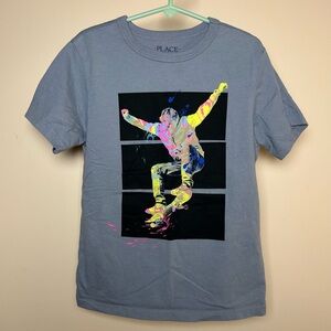 Skater Graphic Tee | Boys Size 5/6 | Gray & Bold Neon